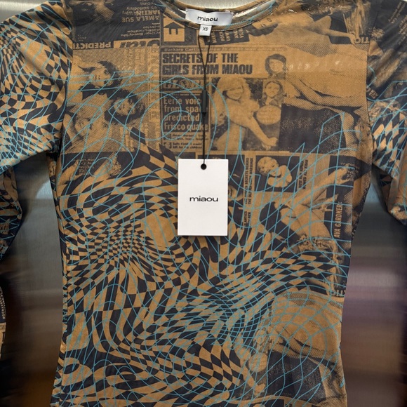NWT Miaou Long Sleeve Tee Shirt in Mesh Wanted Print - Picture 11 of 16